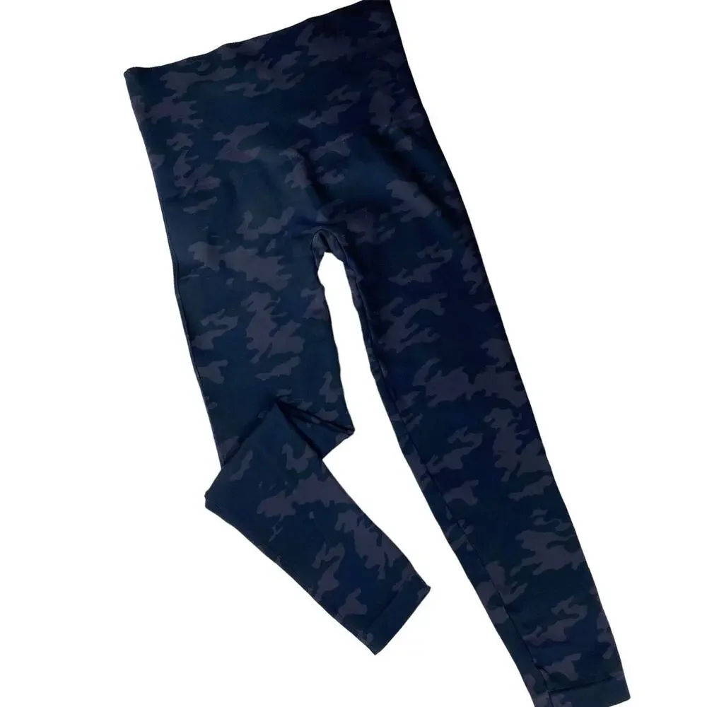 Spanx Look at Me Now Cropped Leggings Seamless Black Camo Womens Sz Large